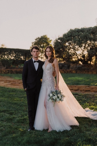 Allure Bridals Style #A1489 #4 frontface vertical thumbnail