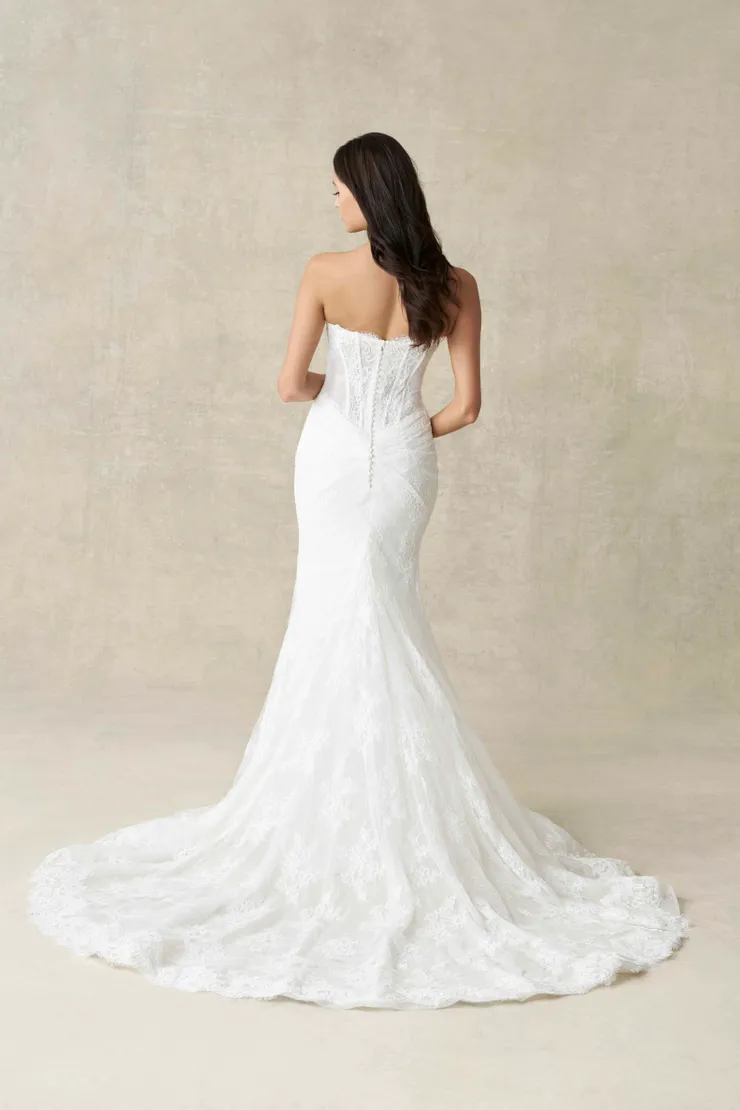 Allure Bridals Backface Thumbnail Image