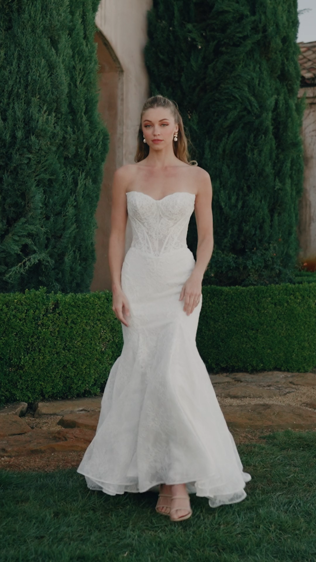 Allure Bridals Style #A1481 $12 thumbnail