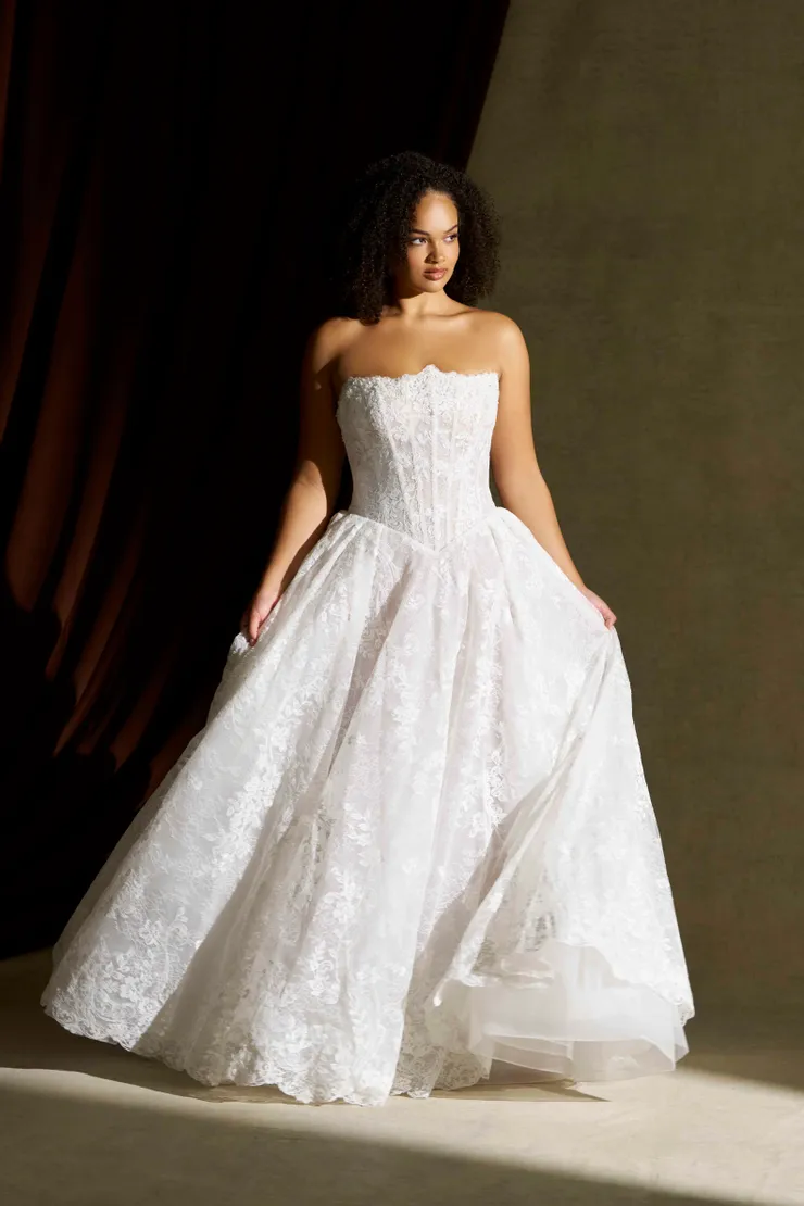 Allure Couture Style #C850 #1 frontface vertical picture