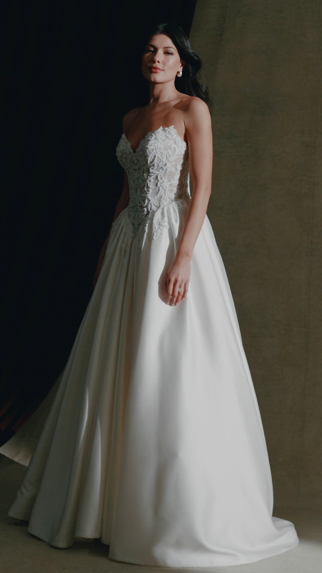 Allure Couture Style #C851 $5 thumbnail