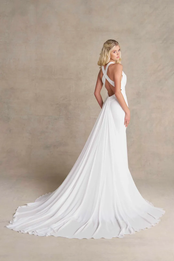 Allure Romance Backface Thumbnail Image