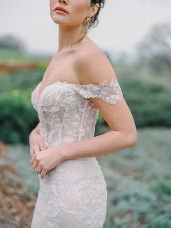 Allure Romance Style #R3980 #7 frontface vertical cropped thumbnail