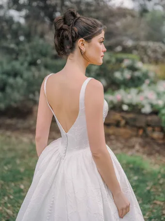 Allure Romance Style #R3987 #6 backface vertical cropped thumbnail