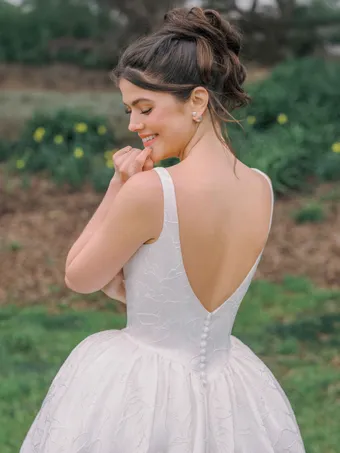 Allure Romance Style #R3987 #7 backface vertical cropped thumbnail