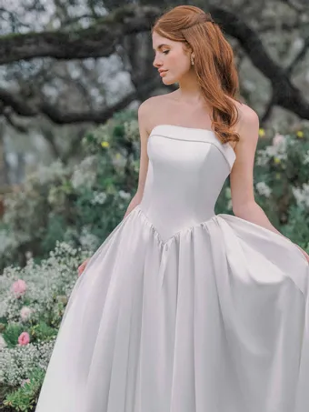 Allure Romance Style #R3988 #6 frontface vertical cropped thumbnail