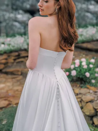Allure Romance Style #R3988 #7 backface vertical cropped thumbnail