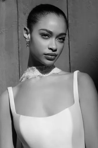 Madison James #8 frontface vertical cropped thumbnail