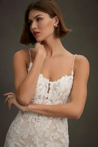 Madison James #7 frontface vertical cropped thumbnail