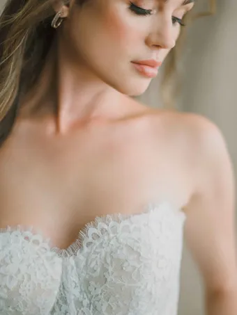 Abella Valentina #13 frontface vertical cropped thumbnail