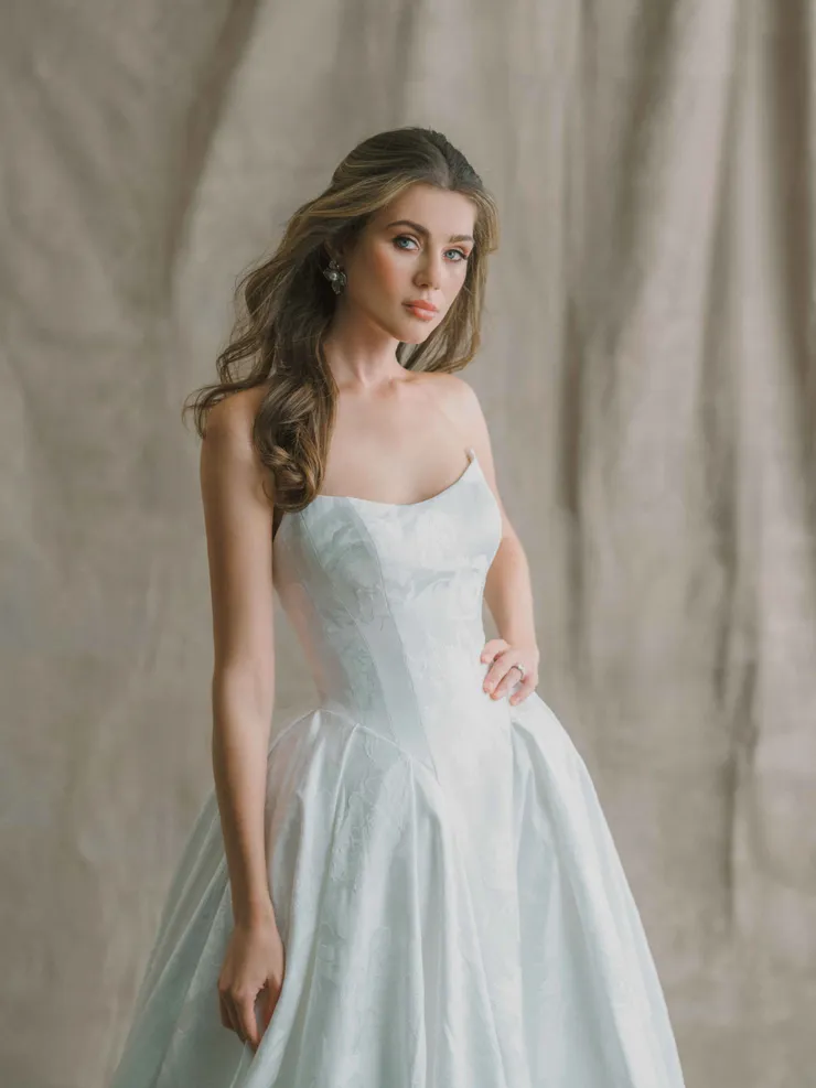 Abella Athene Style #E608 #7 frontface vertical cropped picture