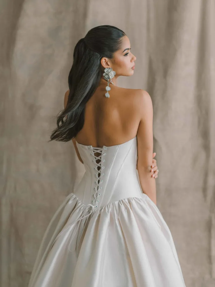 Abella Margaret Style #E617 #12 backface vertical cropped picture