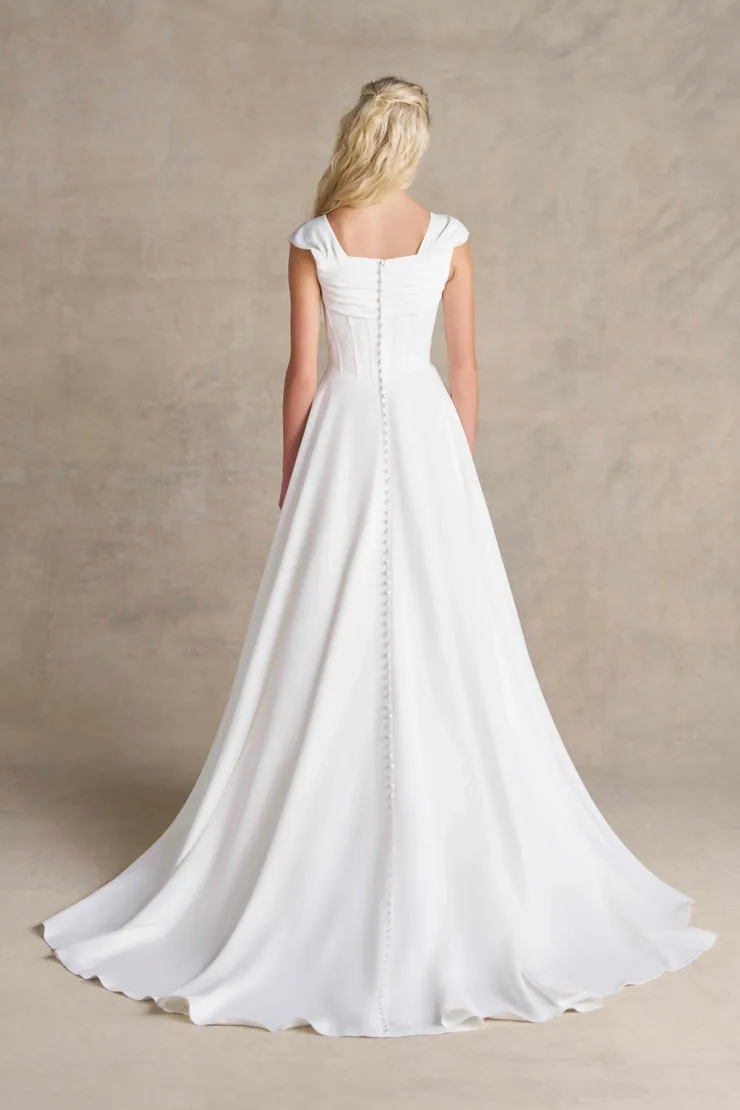Allure Modest Backface Thumbnail Image
