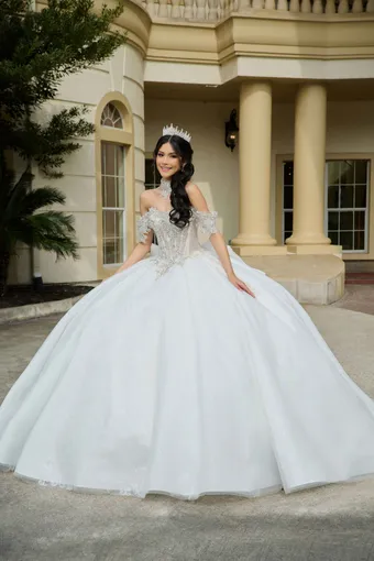 AmaBella Quinceanera Q1118 #4 frontface vertical thumbnail