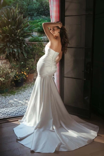 Stella York #2 backface vertical thumbnail