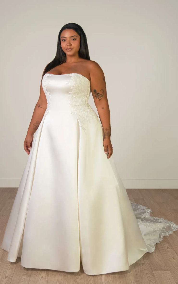 Stella York Plus Size - SY8279 | Carrie Karibo Bridal