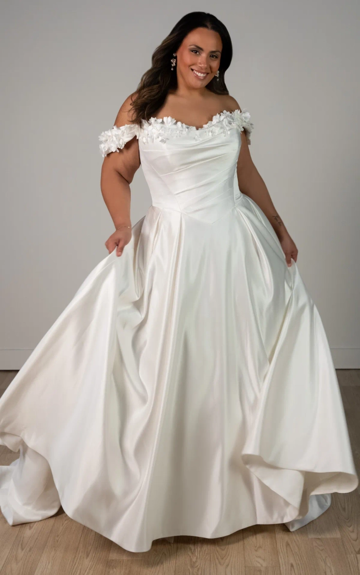 Stella York Plus Size #SY8288 Default Thumbnail Image
