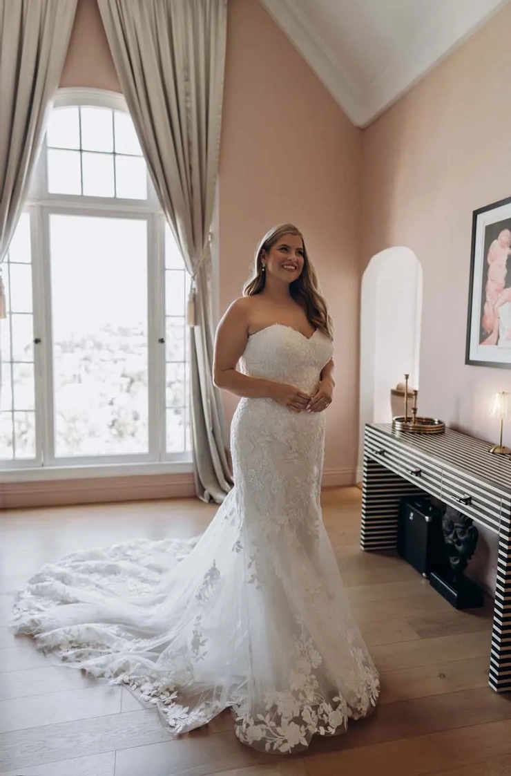 Stella York Plus Size Style #SY8332 Default Thumbnail Image