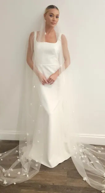 Avenue By Josephine Scott Petal Veil #0 default frontface vertical thumbnail