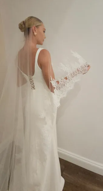 Calista Couture Valentina Veil #2 frontface vertical thumbnail