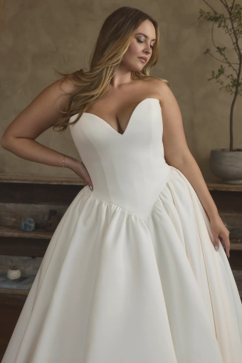 Casablanca Bridal Style #2658C #2 frontface vertical cropped thumbnail