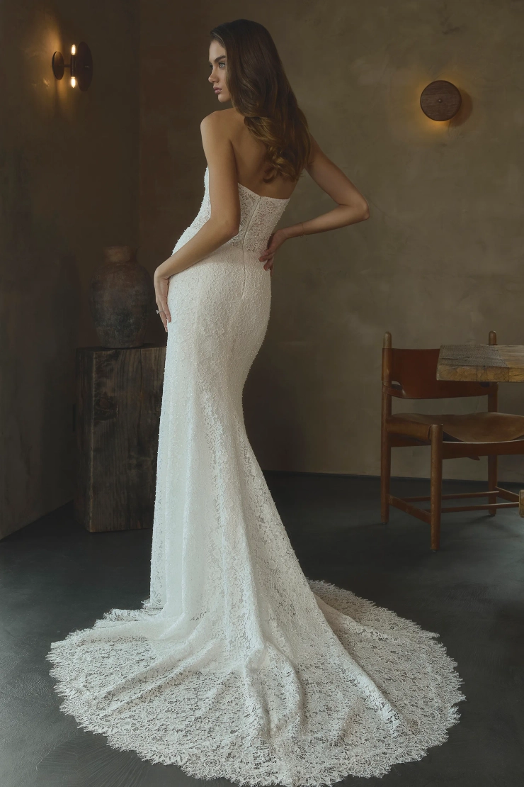 Casablanca Bridal 2646