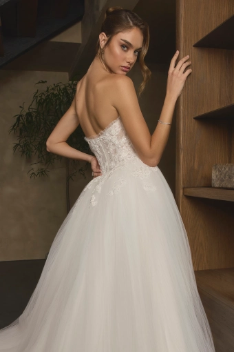Style 2650 Phaedra #5 backface vertical cropped thumbnail