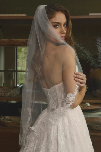 Style 2652 Linette #6 backface vertical cropped thumbnail