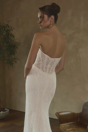 Style 2653 Eila #5 backface vertical cropped thumbnail