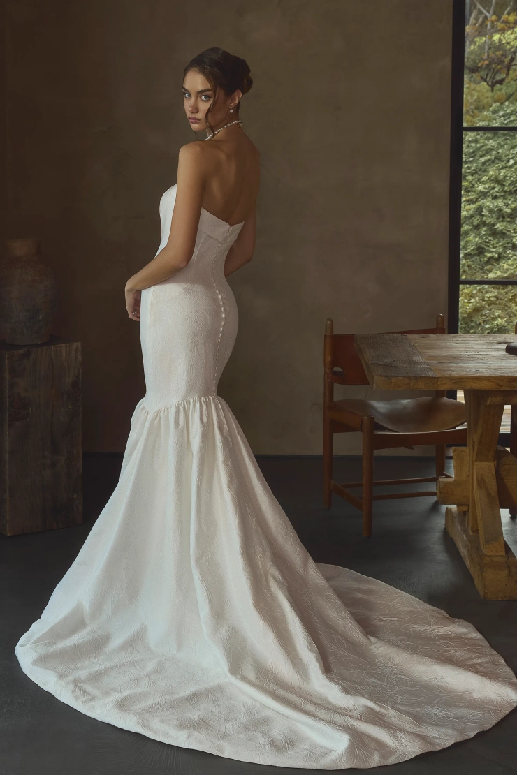 Casablanca Bridal Style #2657 #1 default backface vertical picture