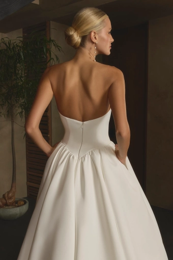 Style 2658 Nina #8 backface vertical cropped thumbnail
