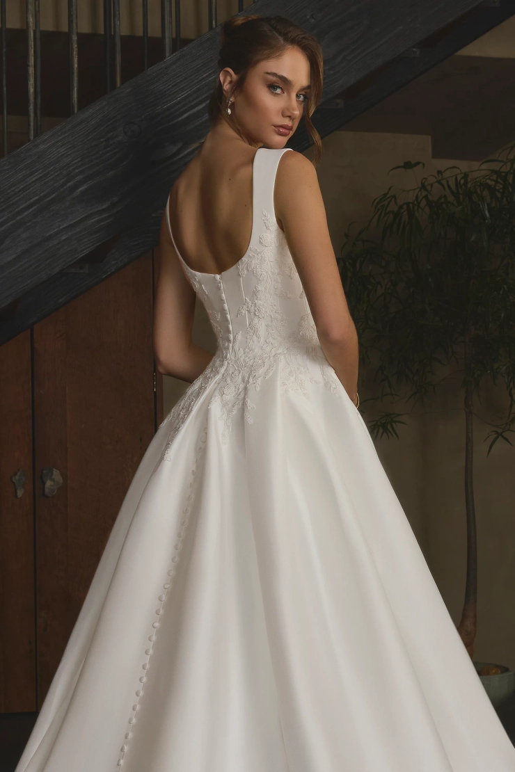Casablanca Bridal Style #2662 #5 backface vertical cropped picture