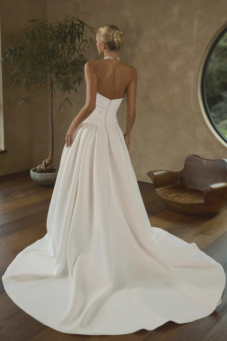 Casablanca Bridal Style #2663 #1 default backface vertical picture