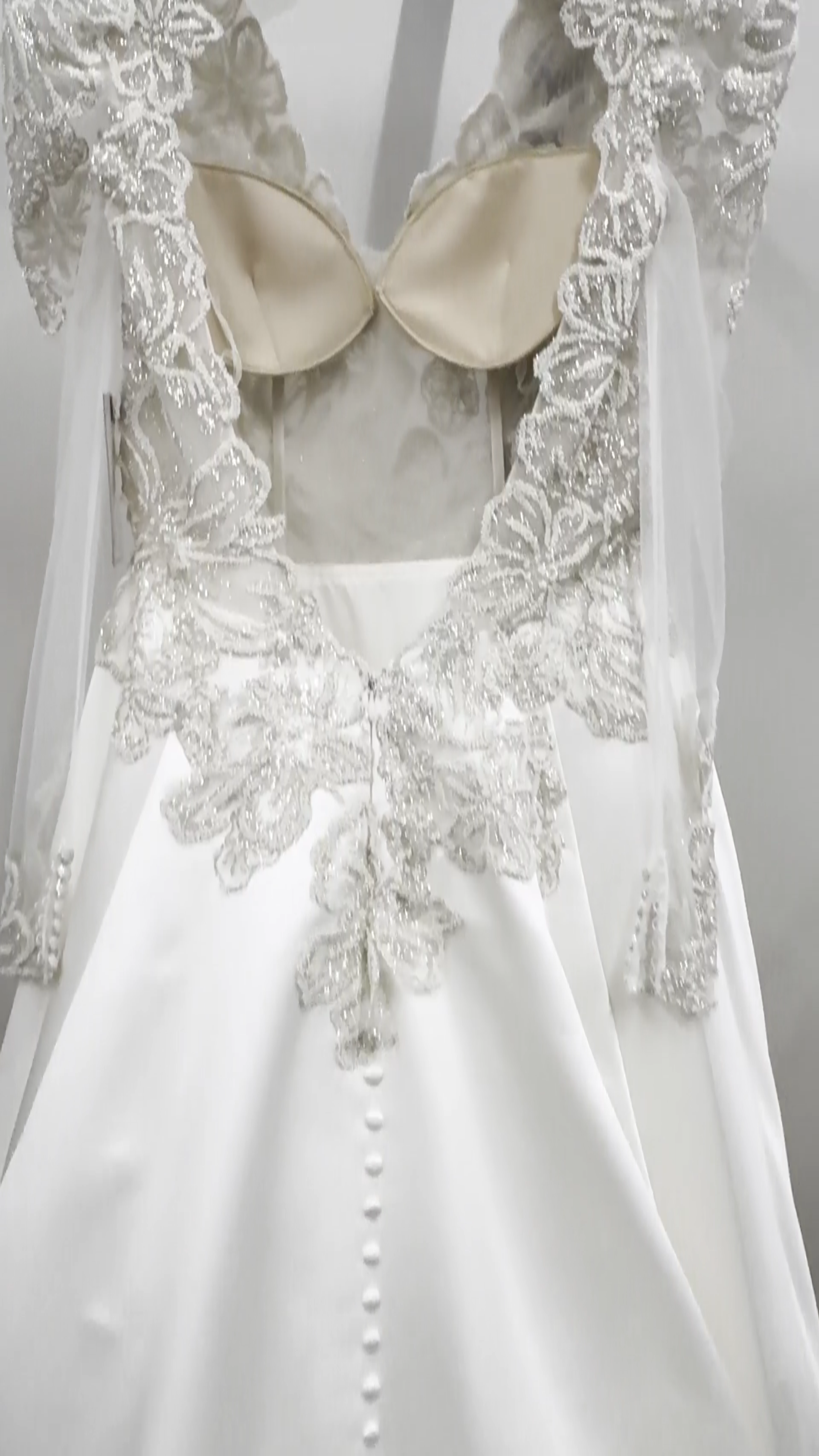 Casablanca Bridal Nadine #1 autoplay loop mute thumbnail