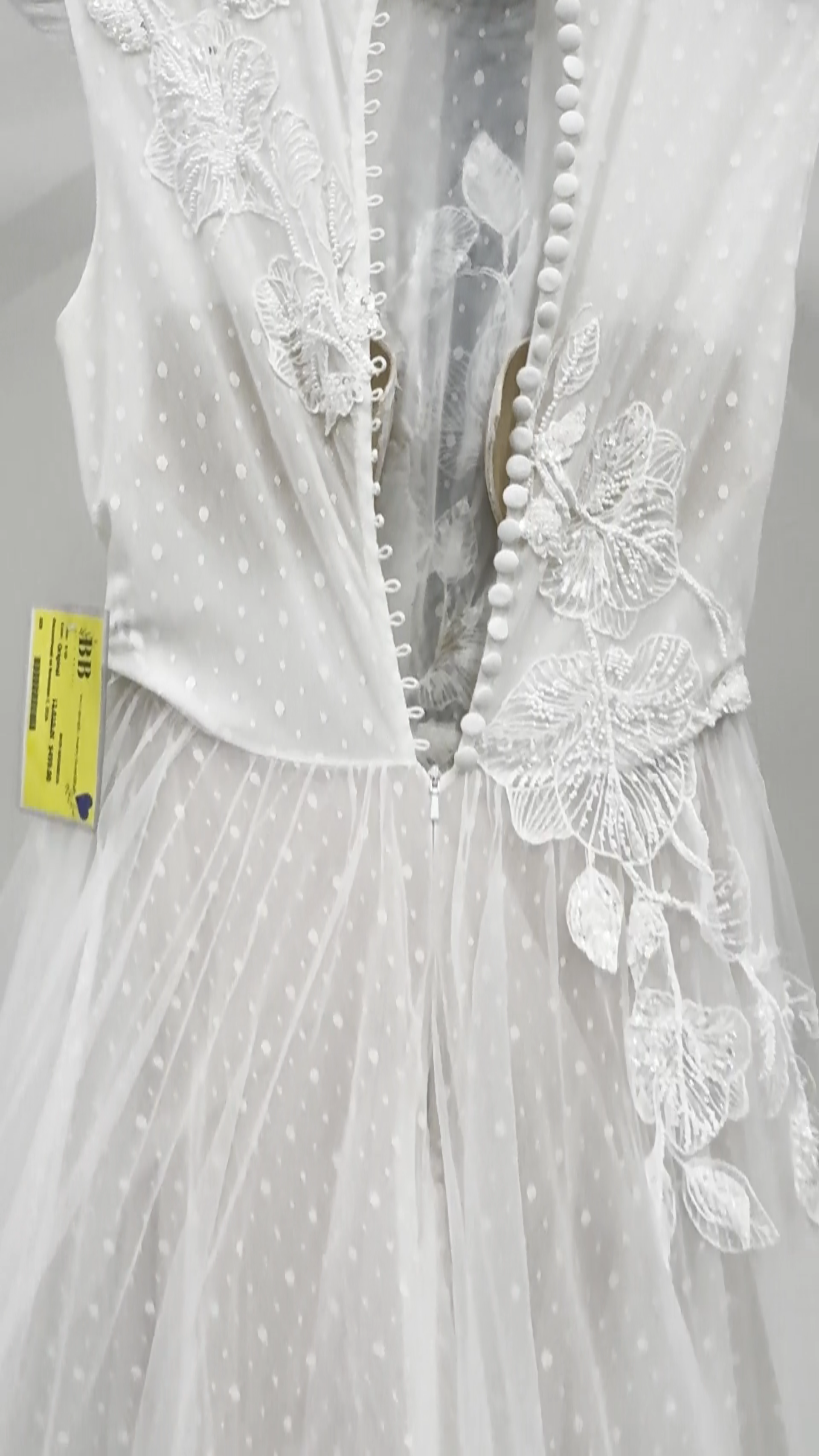 Aria Bride Roberta #1 autoplay loop mute thumbnail