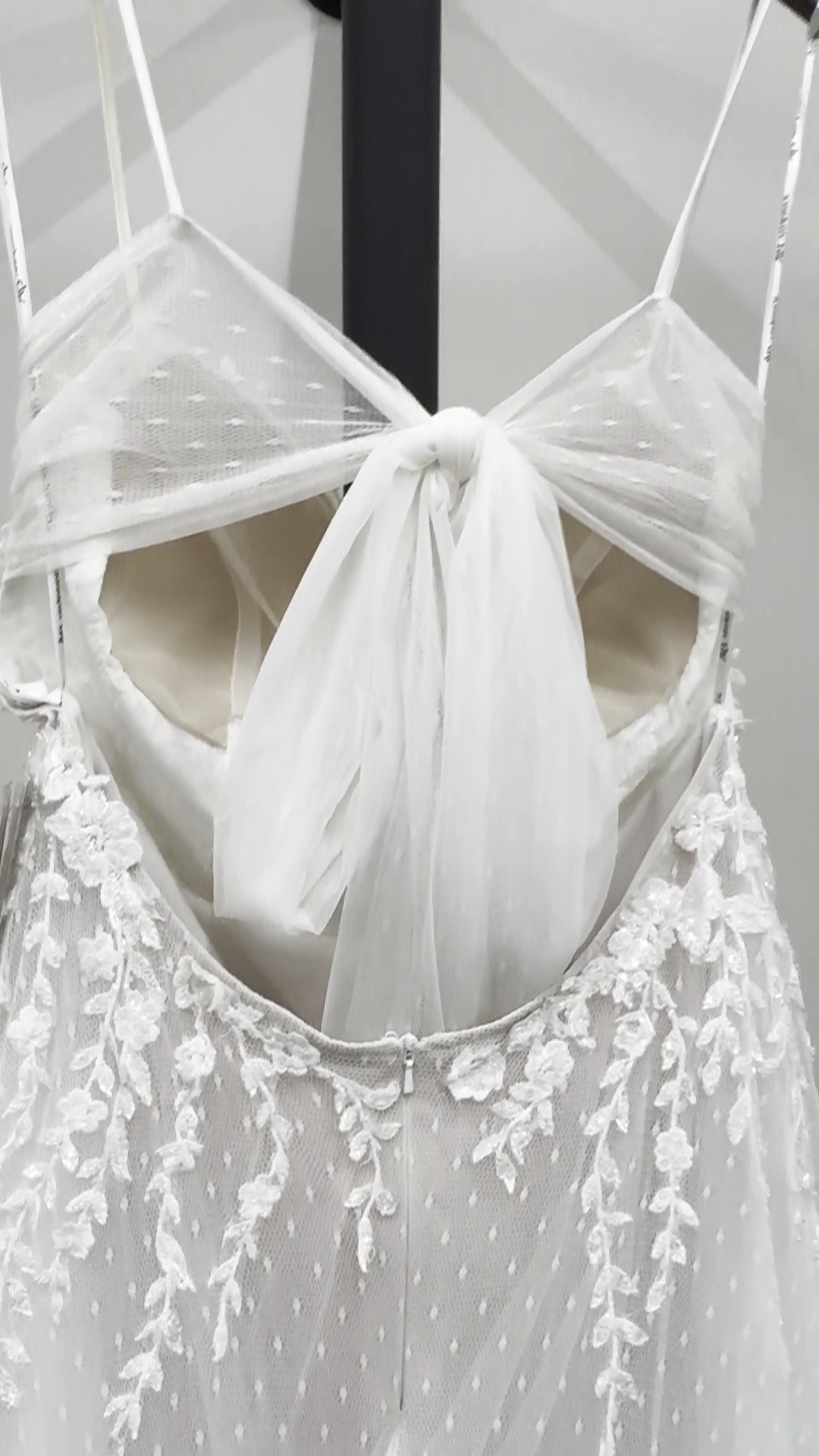 Aria Bride Suzanne #1 autoplay loop mute thumbnail