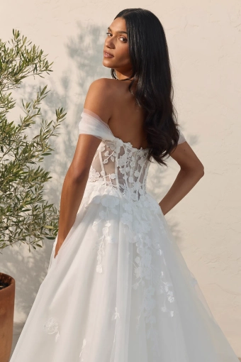 Style BL523 Cambria #5 backface vertical cropped thumbnail