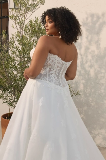 Style BL521C Kyra #3 backface vertical cropped thumbnail