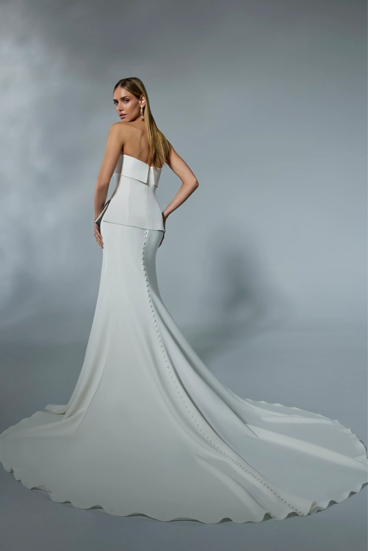 Casablanca Bridal LE175