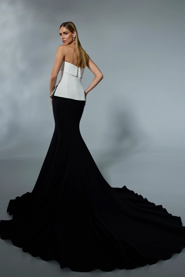 Casablanca Bridal LE175
