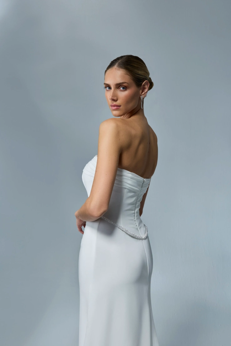 Casablanca Bridal LE177-2