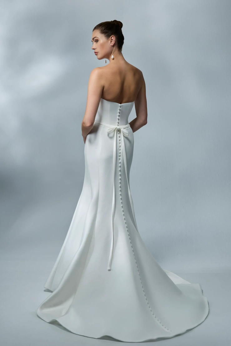 Casablanca Bridal LE181