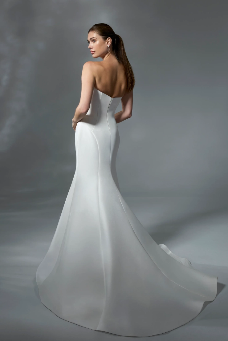 Casablanca Bridal LE182-2