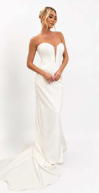 Blackburn White Collection Clairemont #0 default frontface vertical thumbnail