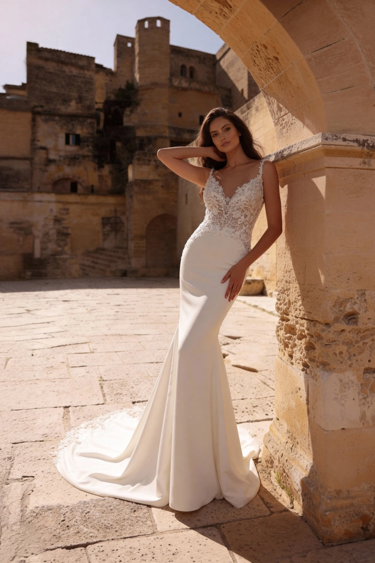 Monica Loretti 8421 Image