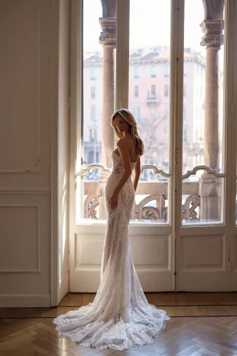 Milla Nova - White and Lace Lunova #3 backface vertical thumbnail