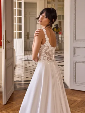 Adore by Justin Alexander Style #11439 #3 backface vertical cropped thumbnail