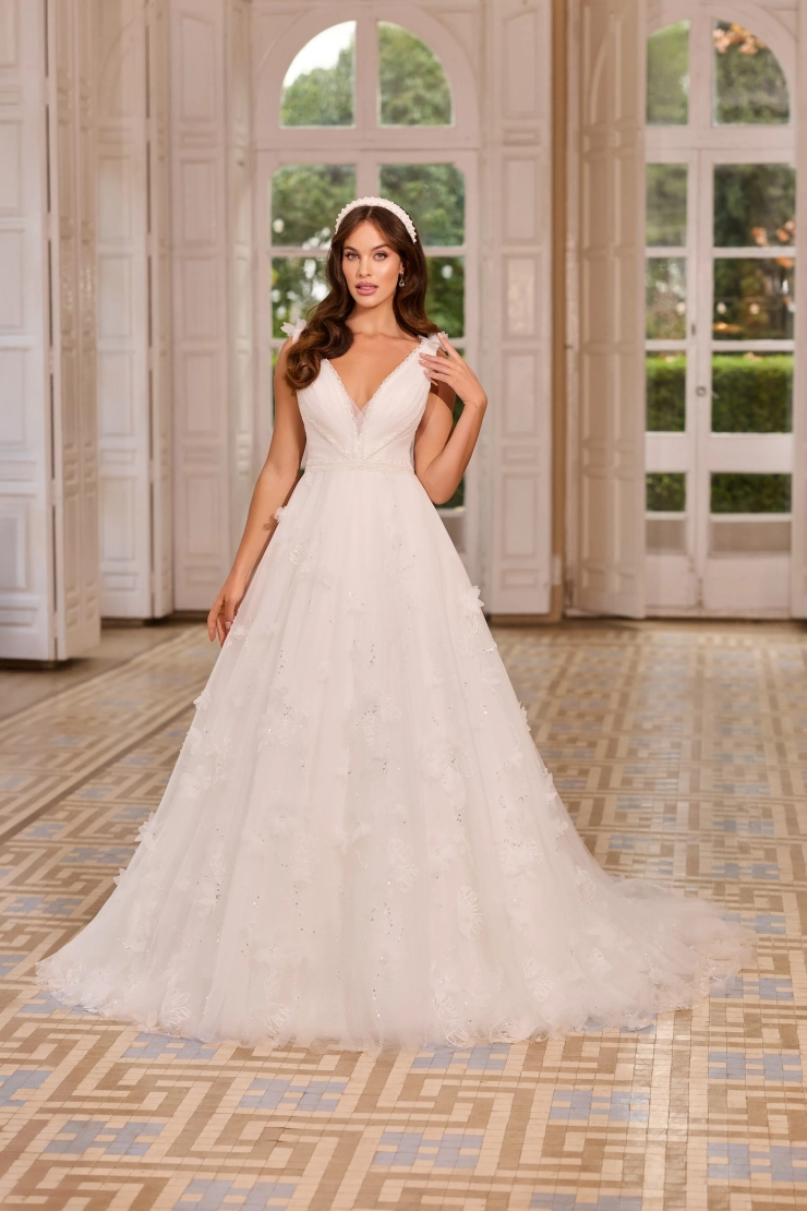 Monica Loretti 8352 Image