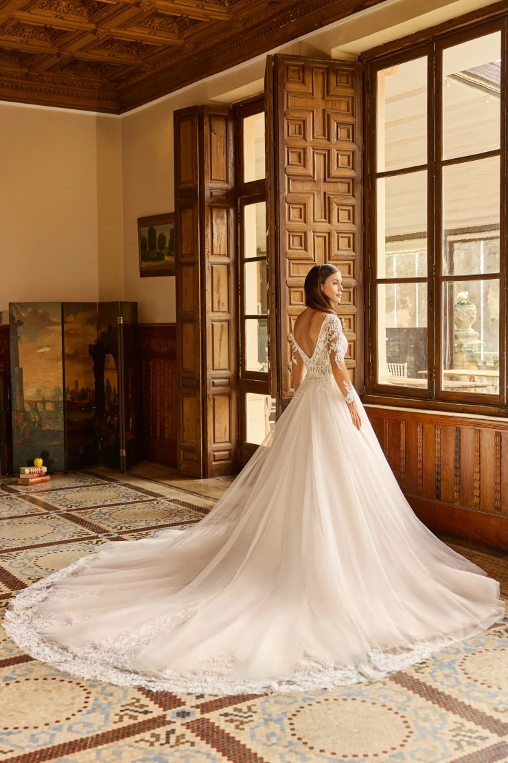 Monica Loretti Style #8354