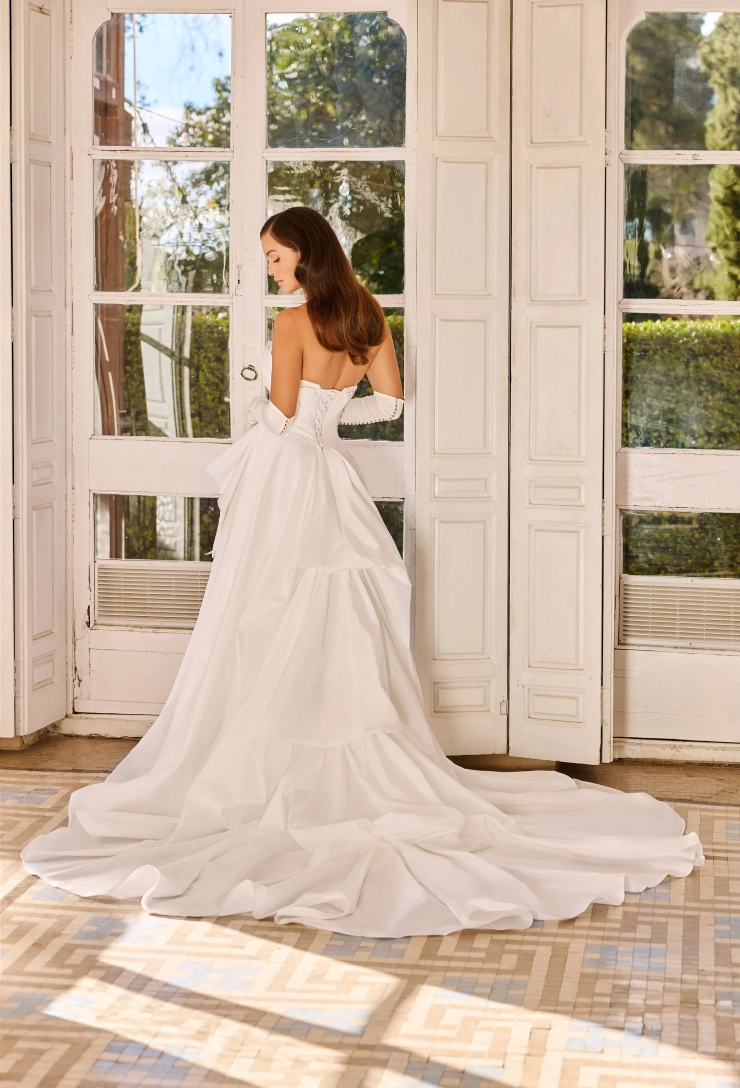 Monica Loretti Style #8368